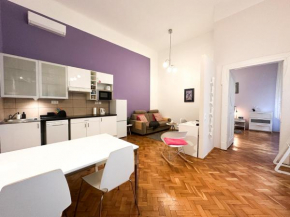 Cute 1BR Apt in Central Budapest - Purple House
